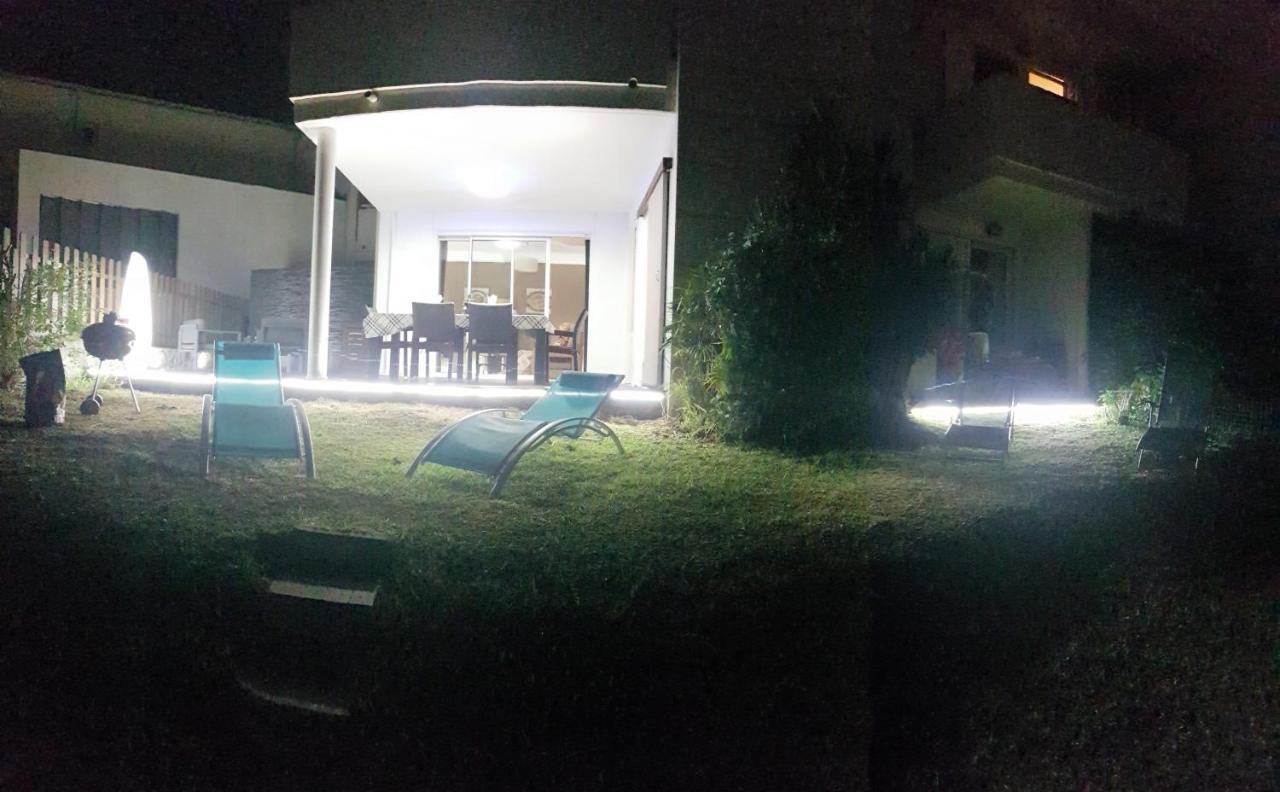 T2 Classe 4 Etoiles Avec Jardin, Piscine, Vue Mer A Saint-Gilles-Les-Bains Buitenkant foto